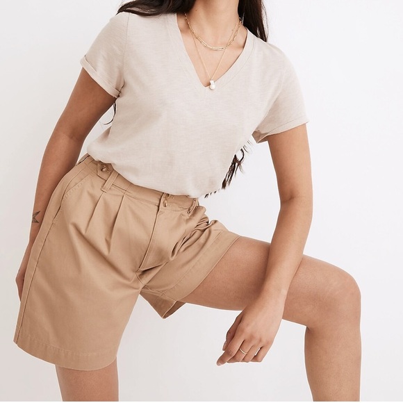 Madewell Shorts Nwt Madewell Midmont Khaki Pleated Shorts Poshmark